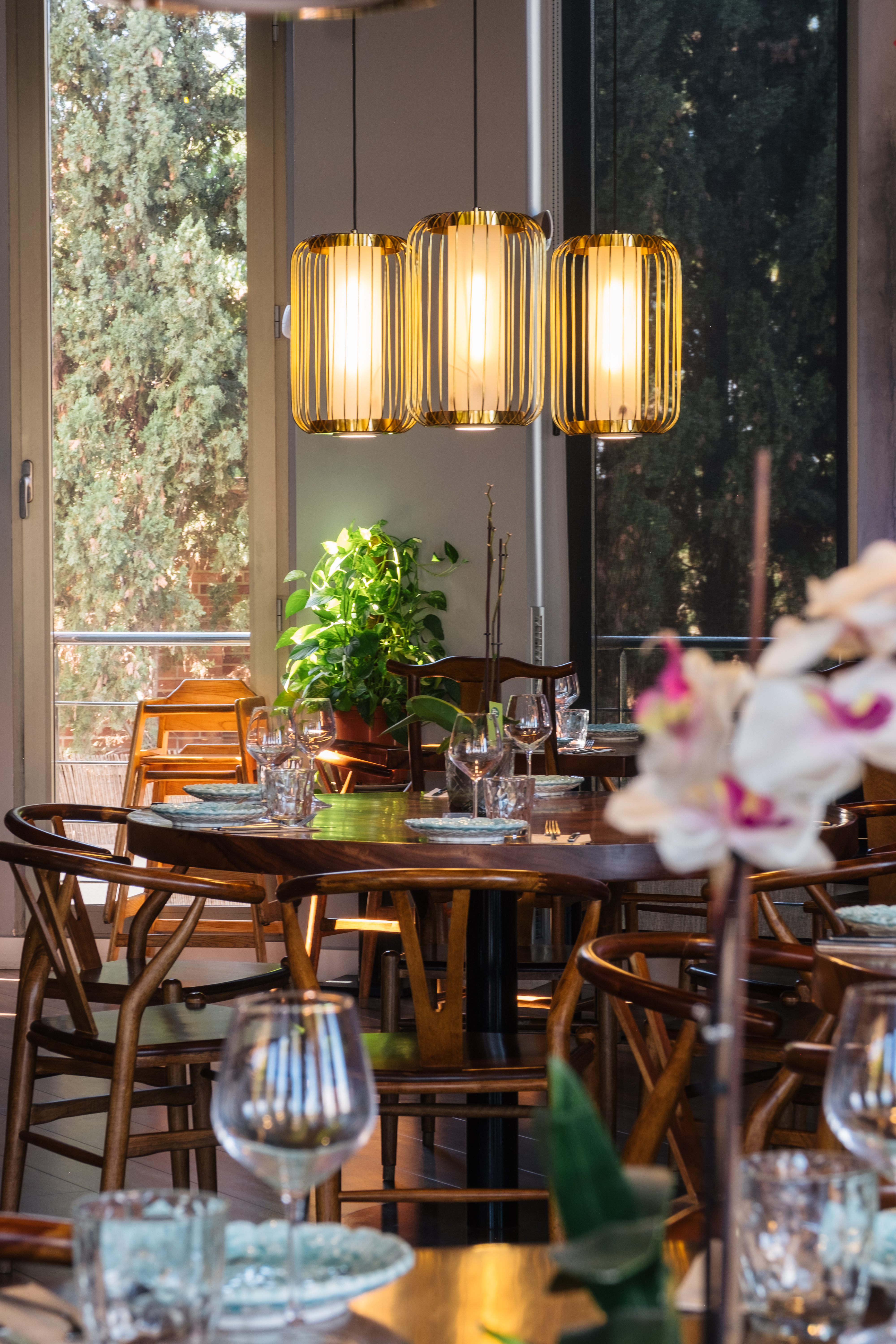 Mesa junto a la ventana